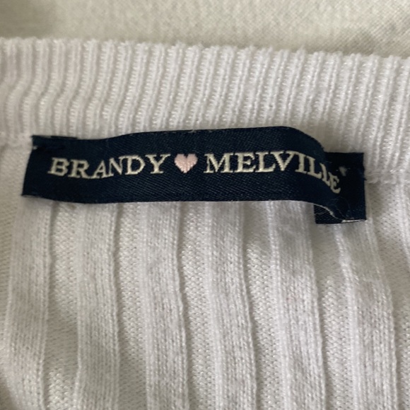Brandy Melville Sweater - Picture 3 of 4
